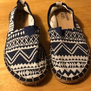 Abercrombie kids shoes